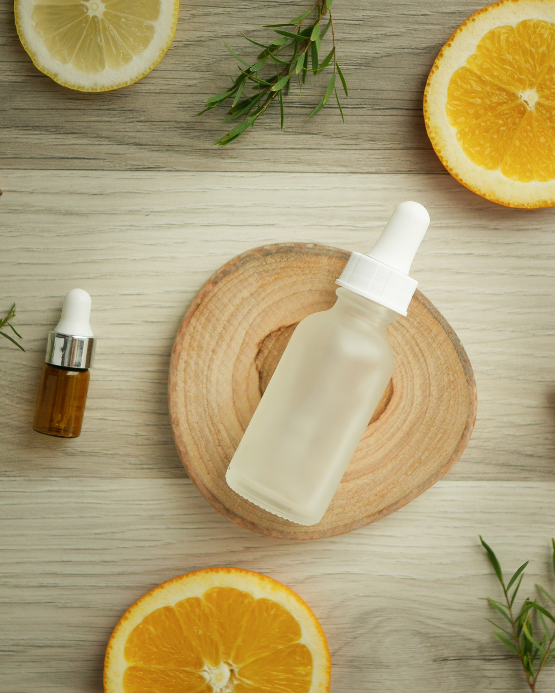 الفوائد والاثار الايجابية لسيروم فيتامين C.